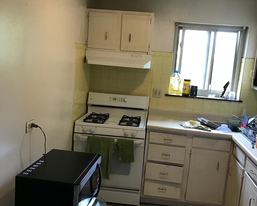 2nd image of 584 Fairway View Dr #2-2L