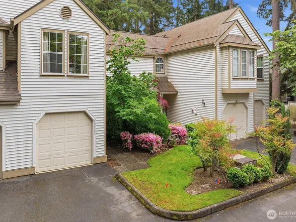 10123 NE 135th Lane #2, Kirkland, WA 98034