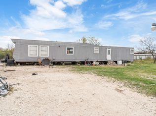 233 Grissom Dr, Del Rio, TX 78840