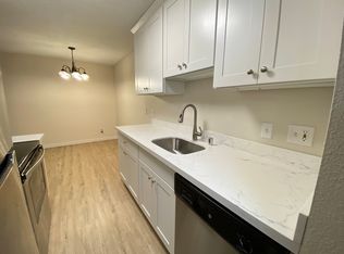 Wellington Square, Bellevue, WA 98008