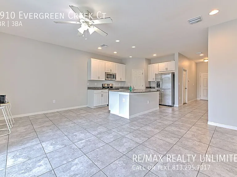 7910 Evergreen Creek Ct — Photo 14