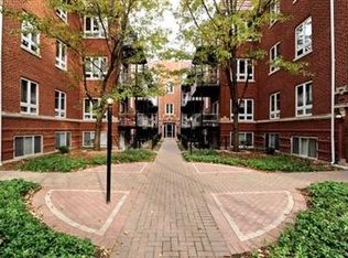 916 W Agatite Ave APT 2, Chicago, IL 60640