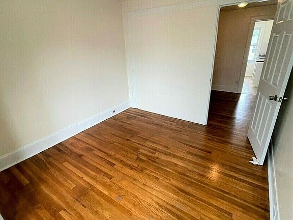 3rd image of 20-65 33rd St #Top