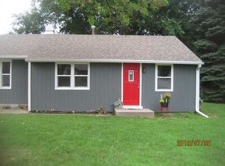 1004 W 10th St, Yankton, SD 57078