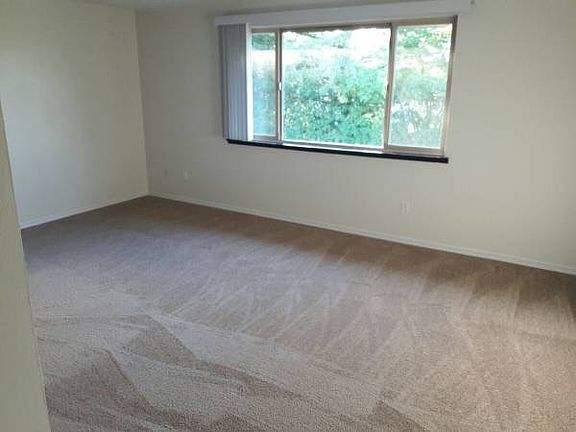 2nd image of 5907 158th Avenue Ct E APT A
