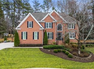 832 Forest Path Ln, Alpharetta, GA 30022