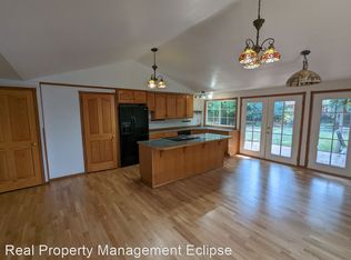 16507 Lake Hills Blvd, Bellevue, WA 98008