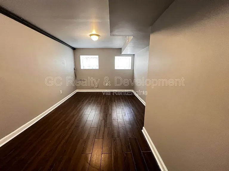 1439 N Artesian Ave #1 — Photo 20