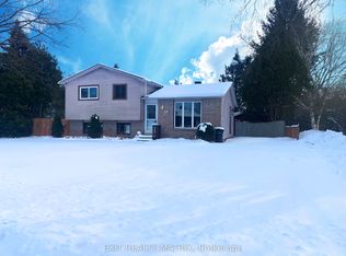 29 Louise Cres, Russell, ON K0A 1W0