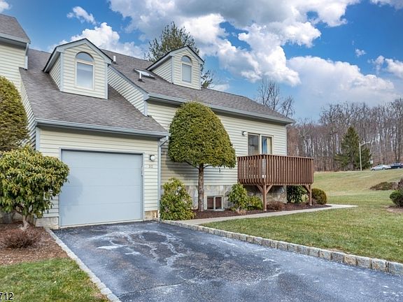 2nd image of 32 Fowler Dr