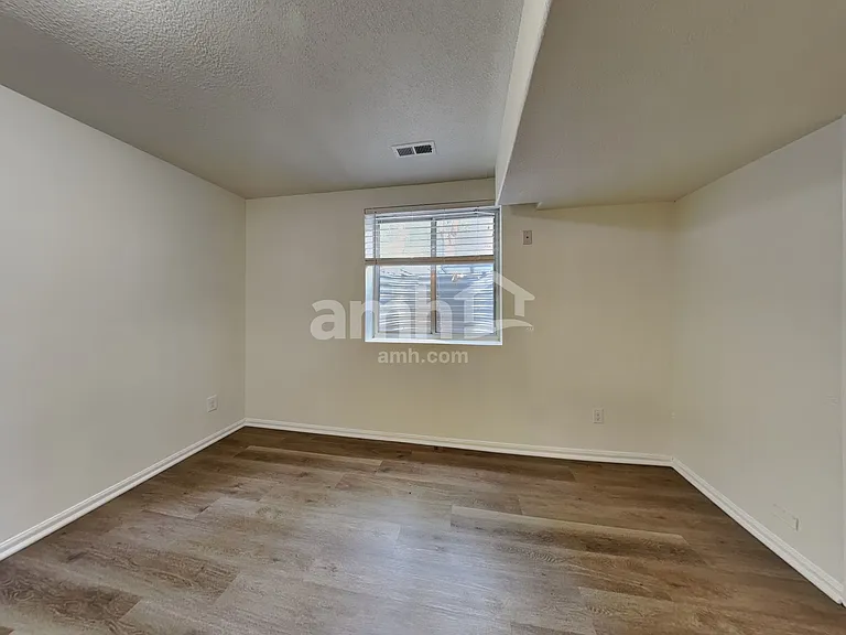 8433 Golden Eye Dr — Photo 21
