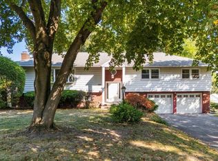 50 Emerick Ln, Loudonville, NY 12211