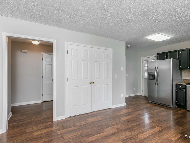 15 Nealtown Way — Photo 2