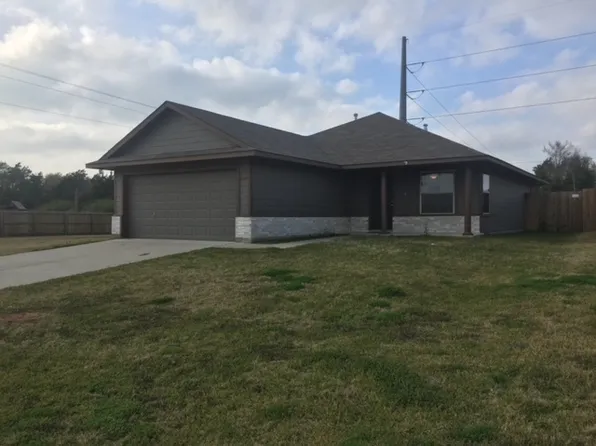 1136 Cottage Grove Cir, Bryan, TX 77801