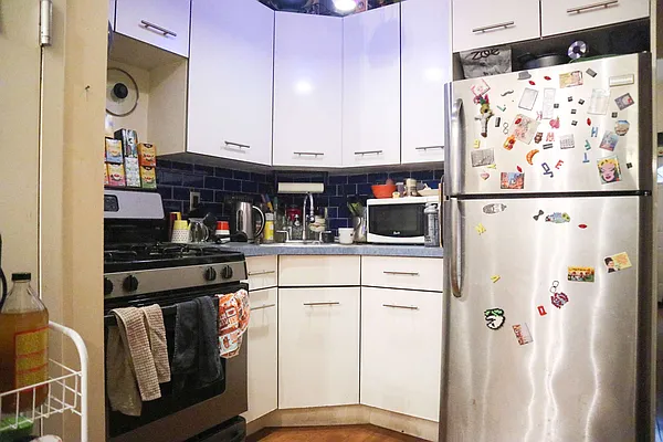 Rented by Lofts and Flats LLC | media 11