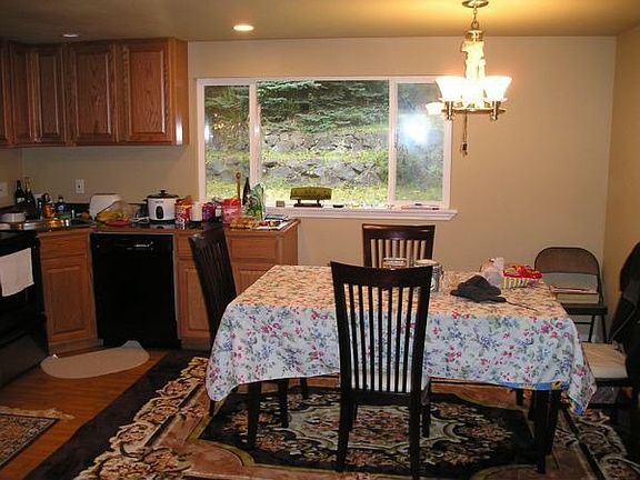 Open plan kitchen/dining room