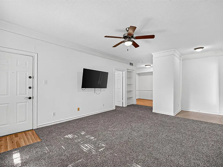 2700 Revere St #112 — Photo 12