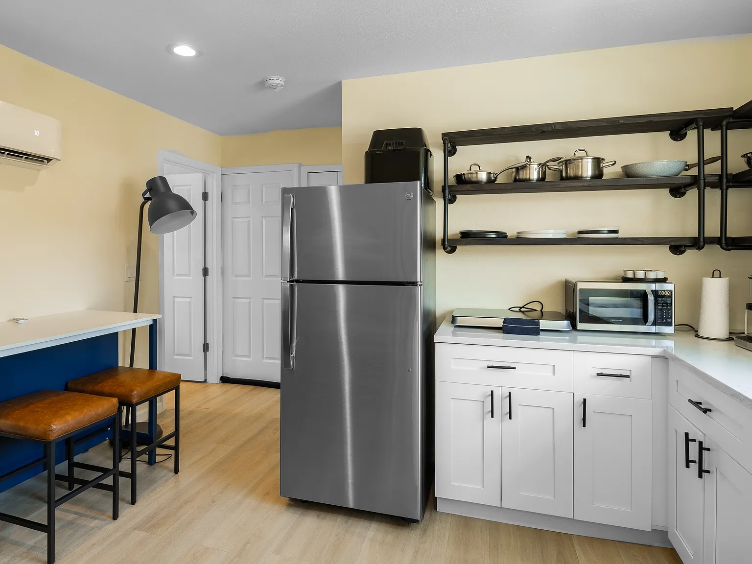 1 bed, 550 sqft, $1,800 — Photo 4