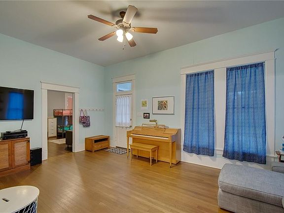 5th image of 408 W Jefferson St