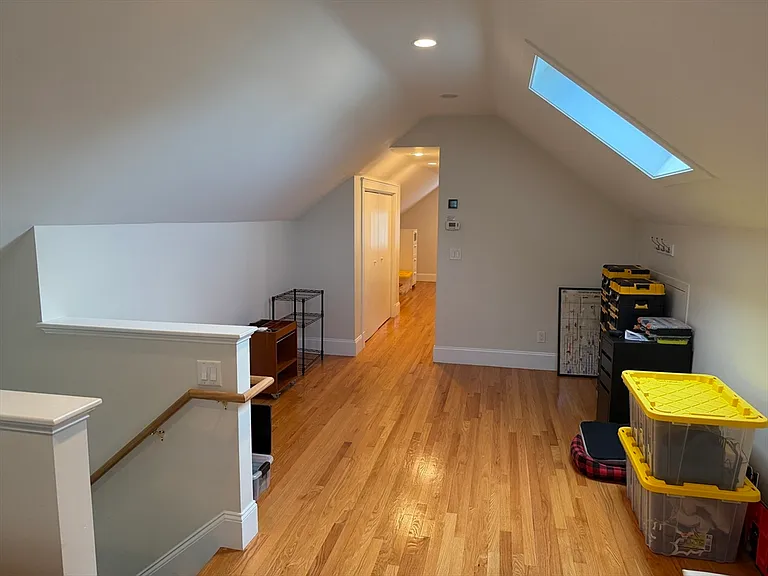 32-34 Chestnut St #32 — Photo 12