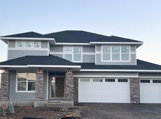 3001 Sugar Maple Dr, Chaska, MN 55318