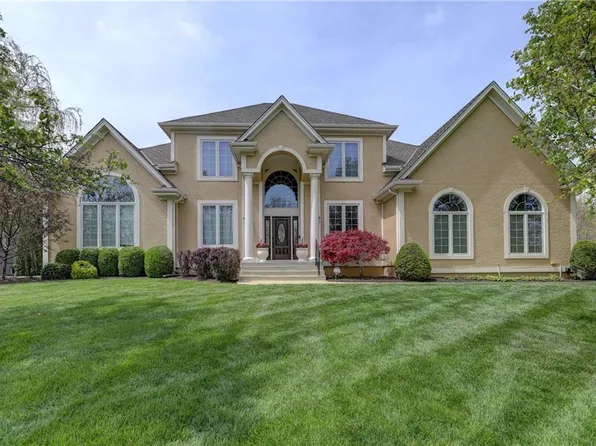 14454 Chadwick St, Leawood, KS 66224