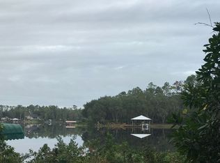 122 Pats Point Ct, Hawthorne, FL 32640