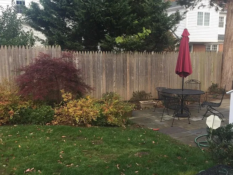 108 Lucas Ln — Photo 6