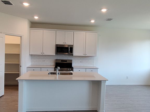 5th image of 4812 Sagerun Dr