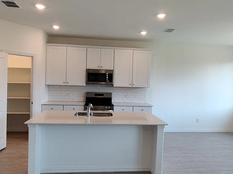 4812 Sagerun Dr — Photo 11