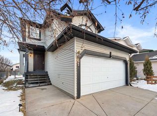 61 W Applemont Pl SE, Calgary, AB T2A 7S3