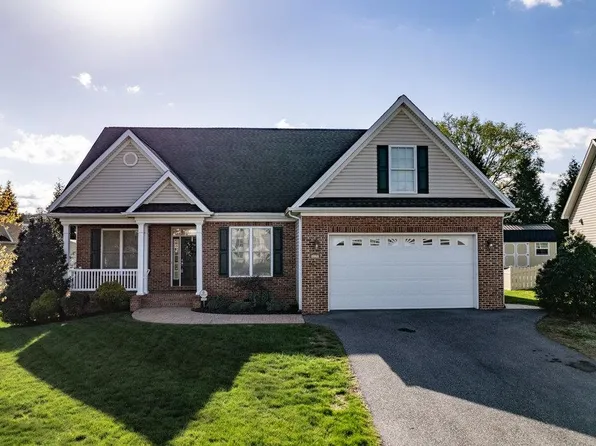4060 Buck Run Ct, Harrisonburg, VA 22802