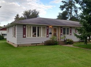 636 E Sagola Ave, Kingsford, MI 49802