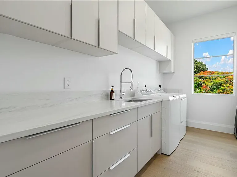 173 Wellesley Dr — Photo 31