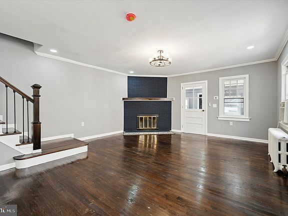 4th image of 4007 Taylor Ave