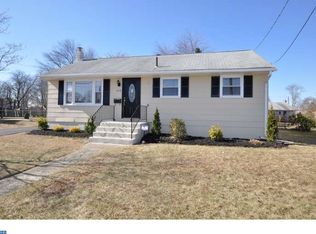 606 Camden Ave, Magnolia, NJ 08049