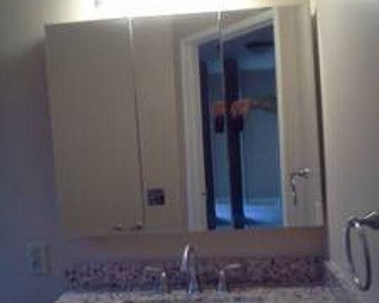 3rd image of 2213 Glendon Ave