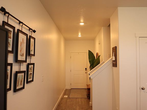 3rd image of 313 N 440 W Unit 35