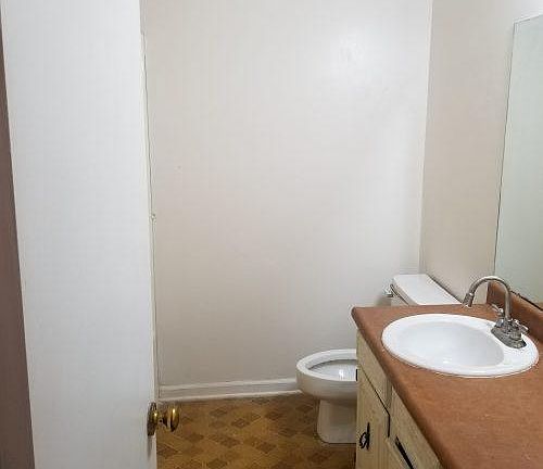 5th image of 5060 Nisbet Dr