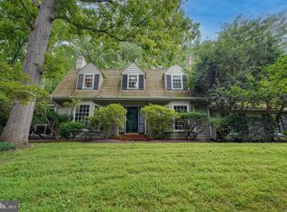 6820 Bradley Blvd, Bethesda, MD 20817