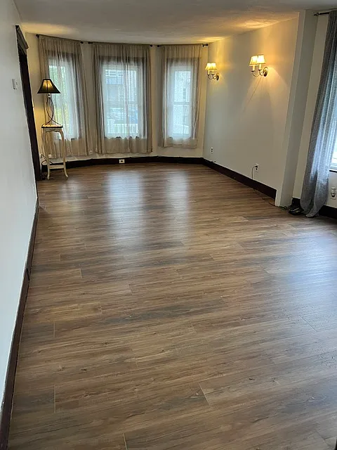 2 bed, 1050 sqft, $2,775 — Photo 4