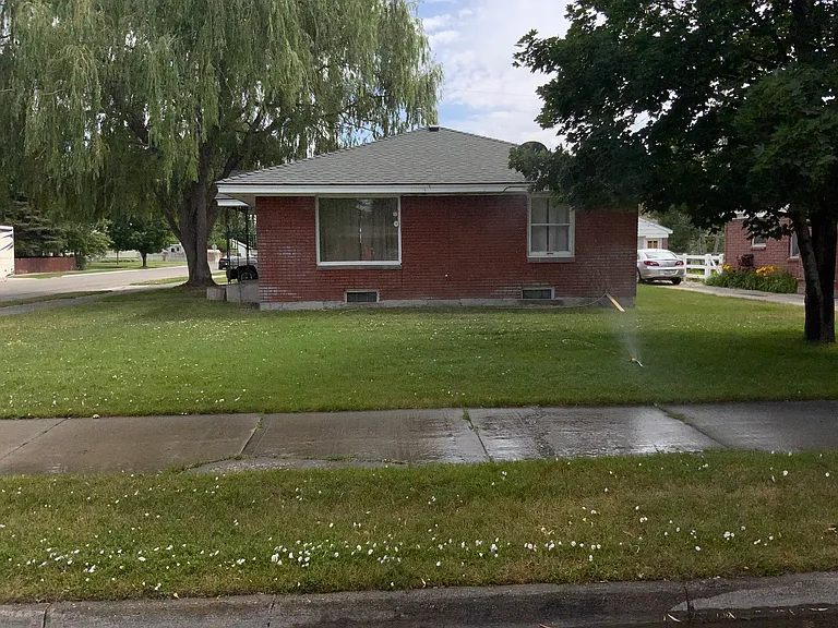 2200 S Lee Ave — Photo 22