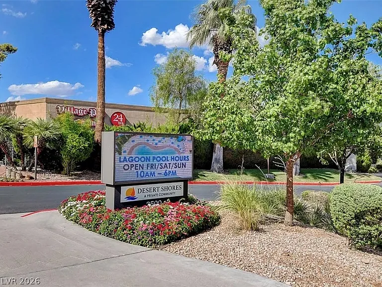 3121 Siena Cir — Photo 41