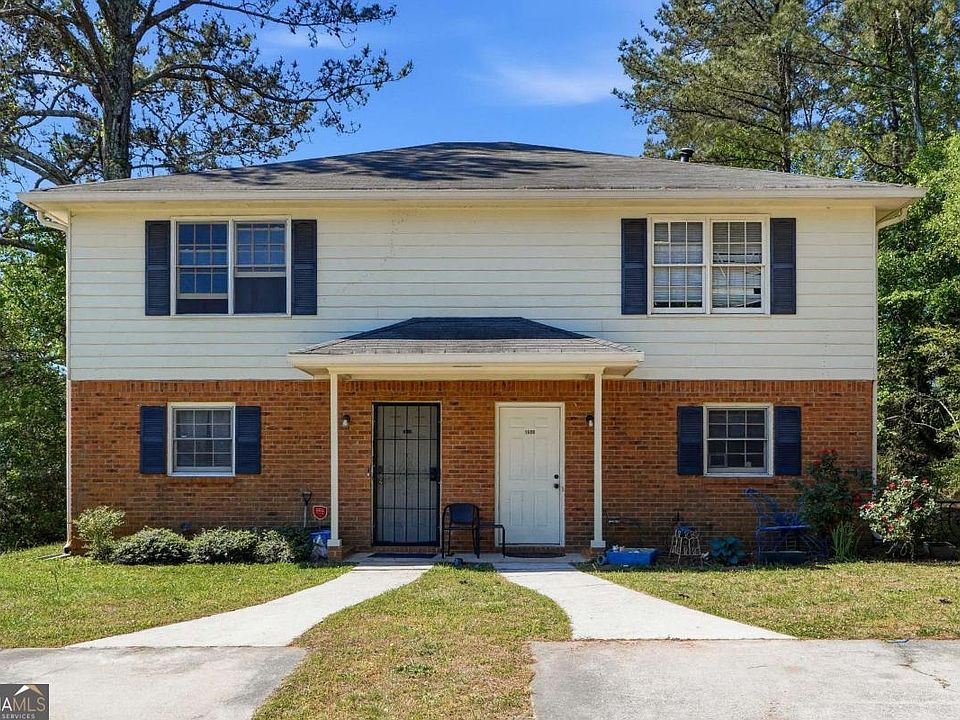 1st image of 1600 Riverside Trl NE