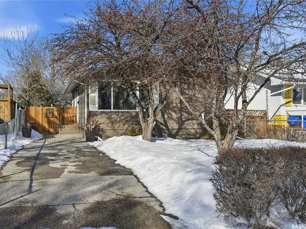 39 Bedford CRESCENT, Regina, SK S4N 1M9