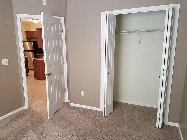 1835 SW White Birch Cir #3 — Photo 7