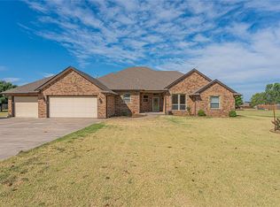 307 Hannah Dr, Tuttle, OK 73089