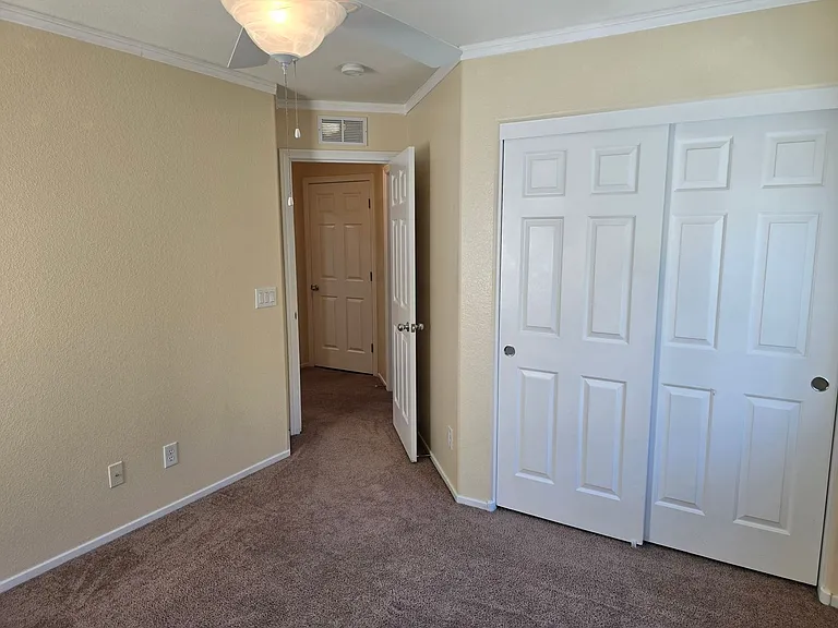 9160 Column Ct — Photo 30