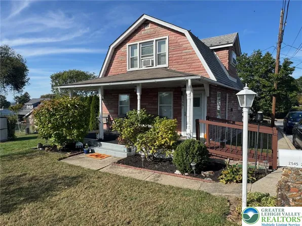 2545 27th St SW, Allentown, PA 18103