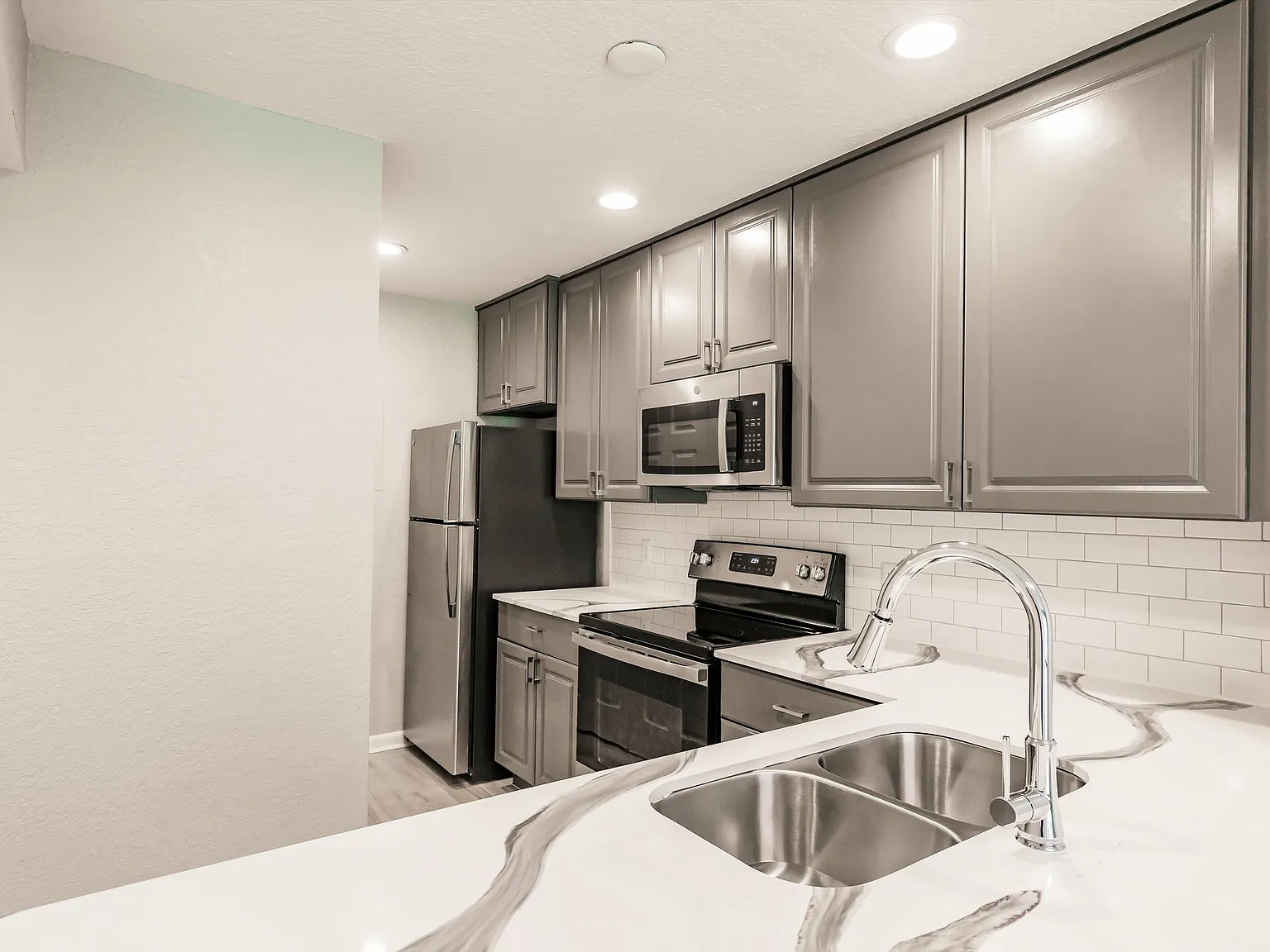 The Marino Apartments — Photo 4